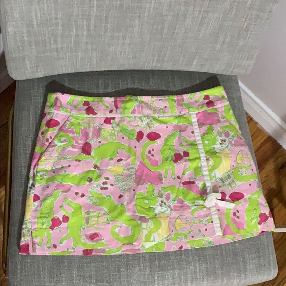 Lilly Pulitzer Skort in Alligator Saxophone  Print